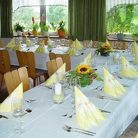 Gasthaus Und Hintere Hofe Vendégház